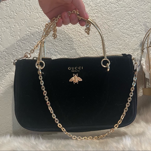 Gucci Black Velvet Cosmetic Pouch Bag with Crossbody Chain and Handles - Picture 6 of 9